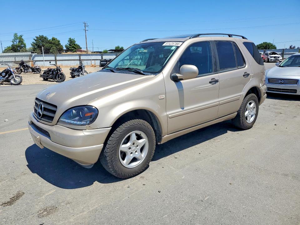 57425786 :رقم المزاد ، 4JGAB54E61A277132 vin ، 2001 Mercedes-benz Ml مزاد بيع