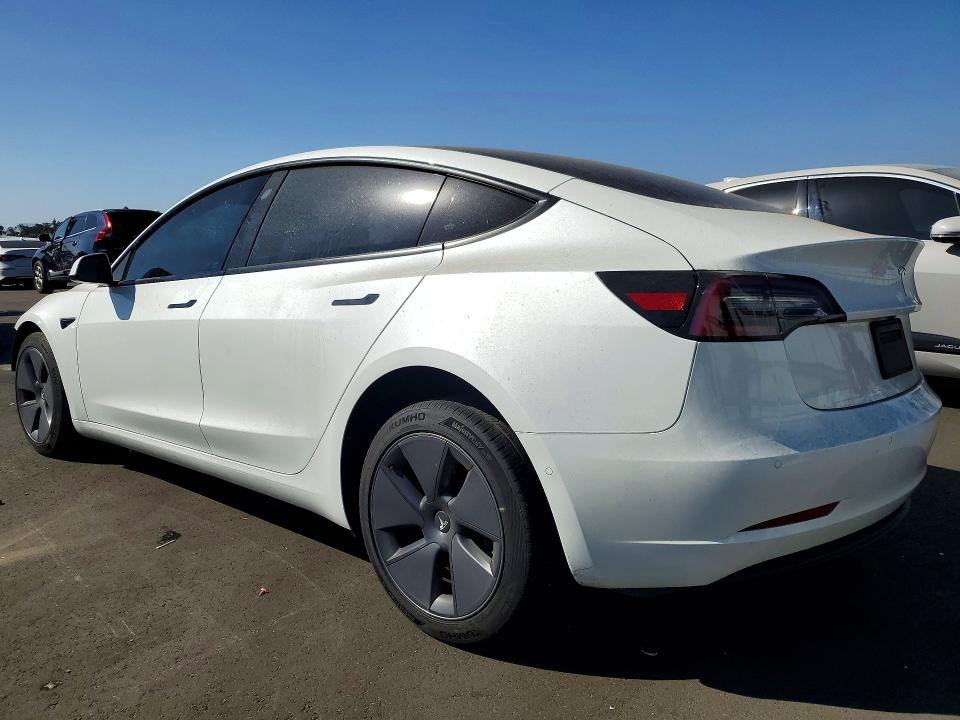 58278886 :رقم المزاد ، 5YJ3E1EA8NF352113 vin ، 2022 Tesla Model 3 مزاد بيع