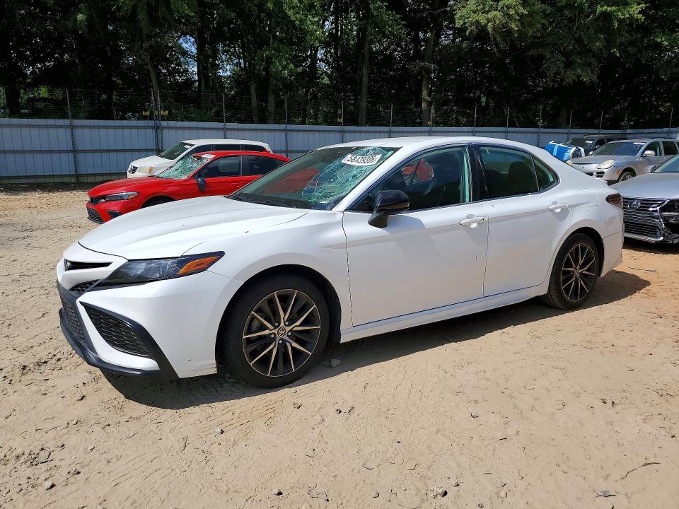 2021 Toyota Camry მანქანა იყიდება აუქციონზე, vin: 4T1G11AK1MU593640, აუქციონის ნომერი: 58439306
