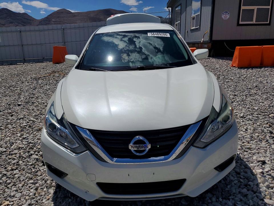 2017 Nissan Altima მანქანა იყიდება აუქციონზე, vin: 1N4AL3AP0HC124214, აუქციონის ნომერი: 58489286