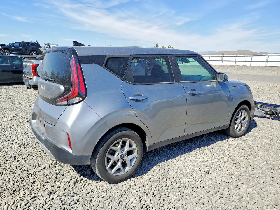 2024 Kia Soul მანქანა იყიდება აუქციონზე, vin: KNDJ23AU4R7239685, აუქციონის ნომერი: 57039046