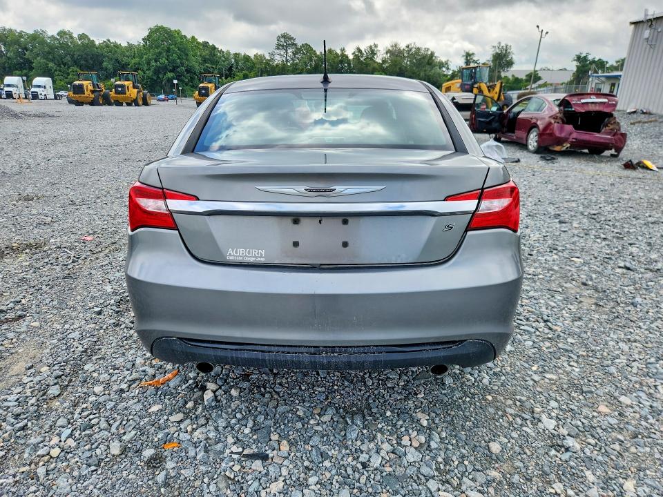 2013 Chrysler 200 მანქანა იყიდება აუქციონზე, vin: 1C3CCBCG2DN693529, აუქციონის ნომერი: 58185386