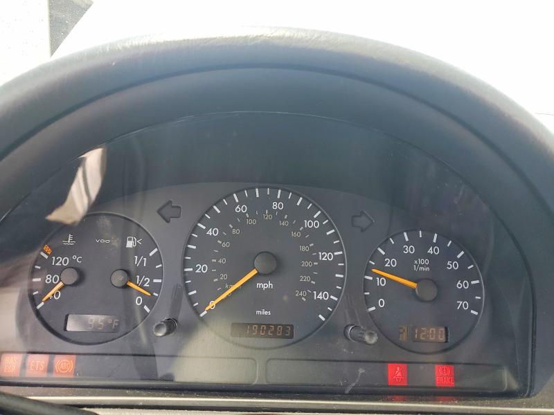 58824246 :رقم المزاد ، 4JGAB54E32A324540 vin ، 2002 Mercedes-benz Ml مزاد بيع