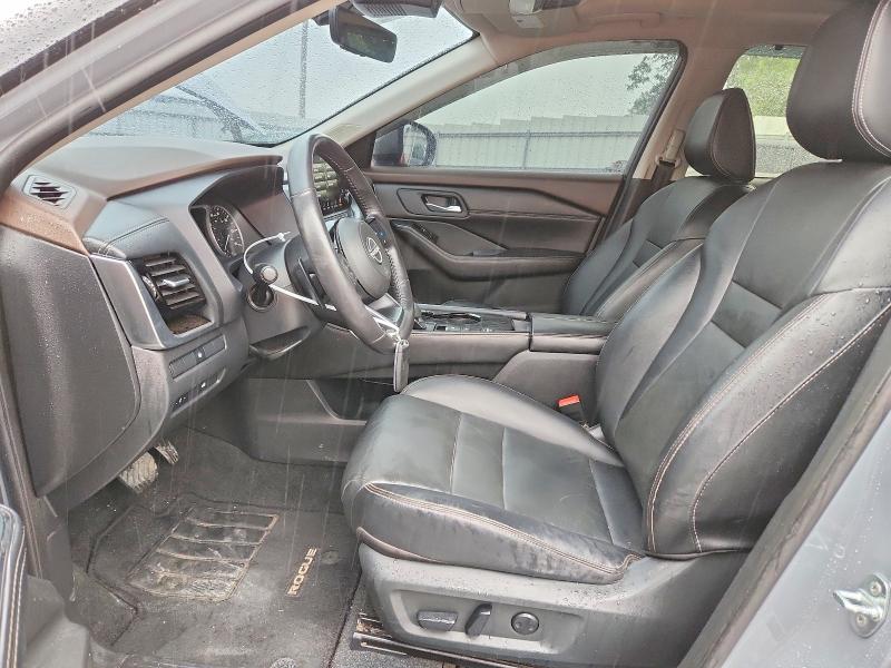 59147346 :رقم المزاد ، 5N1BT3CA7PC752918 vin ، 2023 Nissan Rogue مزاد بيع
