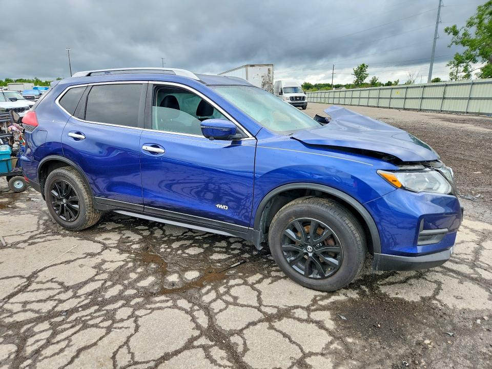 Продаж на аукціоні авто 2017 Nissan Rogue, vin: 5N1AT2MV0HC737699, номер лоту: 57928756