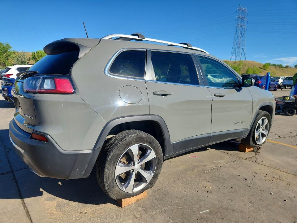 56639226 :رقم المزاد ، 1C4PJMDX4LD555654 vin ، 2020 Jeep Cherokee مزاد بيع