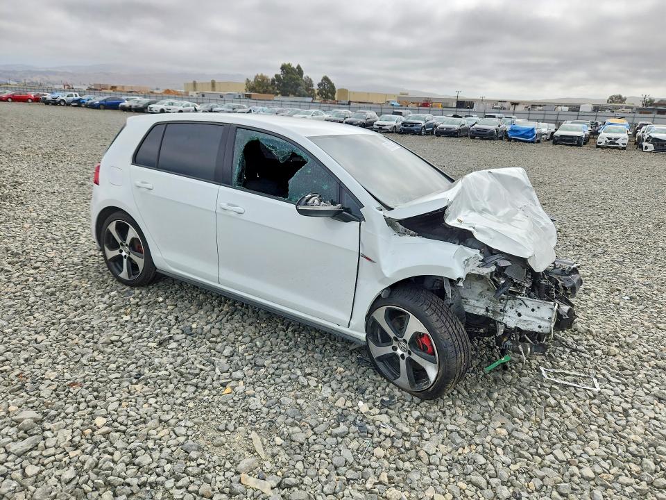 Продаж на аукціоні авто 2018 Volkswagen Gti, vin: 3VW547AU3JM273496, номер лоту: 55922996