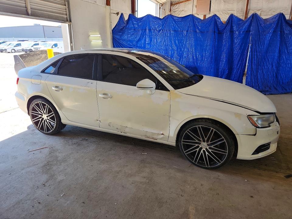 55996346 :رقم المزاد ، WAUB8GFF9H1012639 vin ، 2017 Audi A3 مزاد بيع