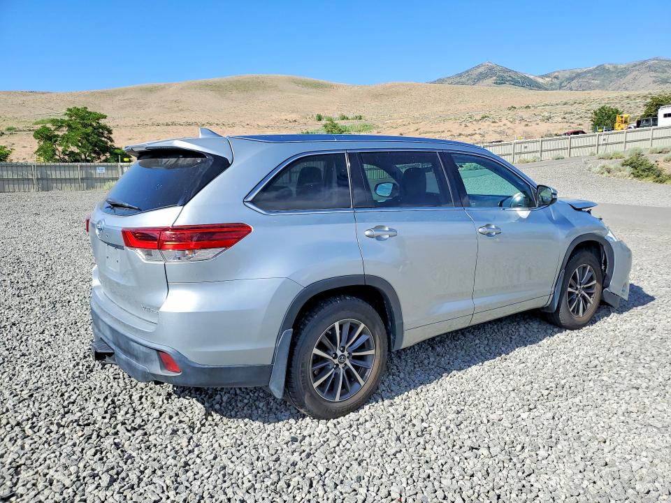 Aukcja sprzedaży 2018 Toyota Highlander, vin: 5TDJZRFH1JS560362, numer aukcji: 57554216