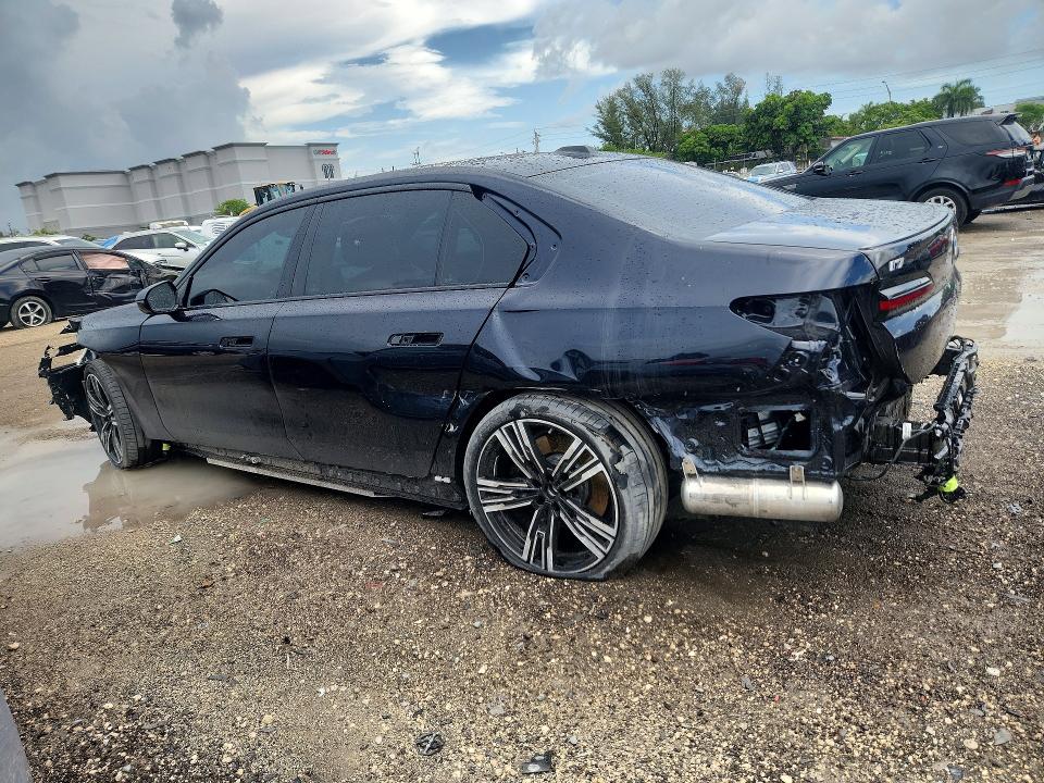 58315156 :رقم المزاد ، WBY53EJ05SCV16931 vin ، 2025 Bmw I7 مزاد بيع