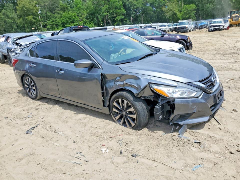 2017 Nissan Altima მანქანა იყიდება აუქციონზე, vin: 1N4AL3AP4HC190393, აუქციონის ნომერი: 56218286