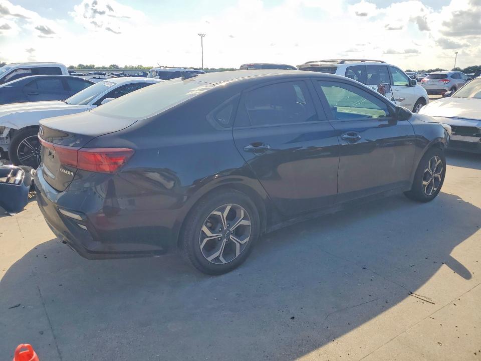 2021 Kia Forte მანქანა იყიდება აუქციონზე, vin: 3KPF24AD1ME290596, აუქციონის ნომერი: 57369006