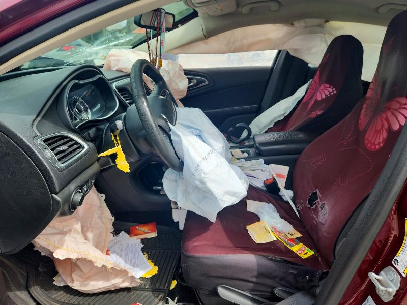 58130726 :رقم المزاد ، 1C3CCCAB8FN751515 vin ، 2015 Chrysler 200 مزاد بيع
