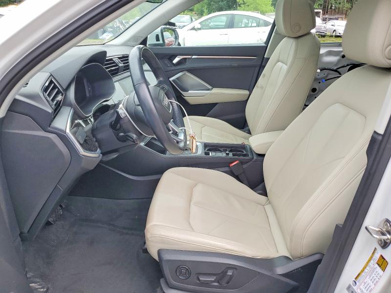 58069126 :رقم المزاد ، WA1DECF35L1060158 vin ، 2020 Audi Q3 مزاد بيع