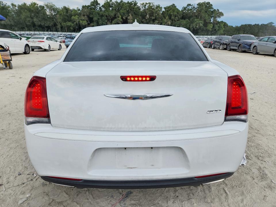 59071266 :رقم المزاد ، 2C3CCAAG6JH320253 vin ، 2018 Chrysler 300 مزاد بيع