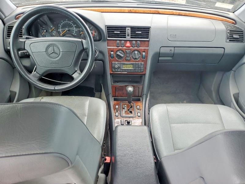 55343536 :رقم المزاد ، WDBHA24G6XA795741 vin ، 1999 Mercedes-benz C مزاد بيع
