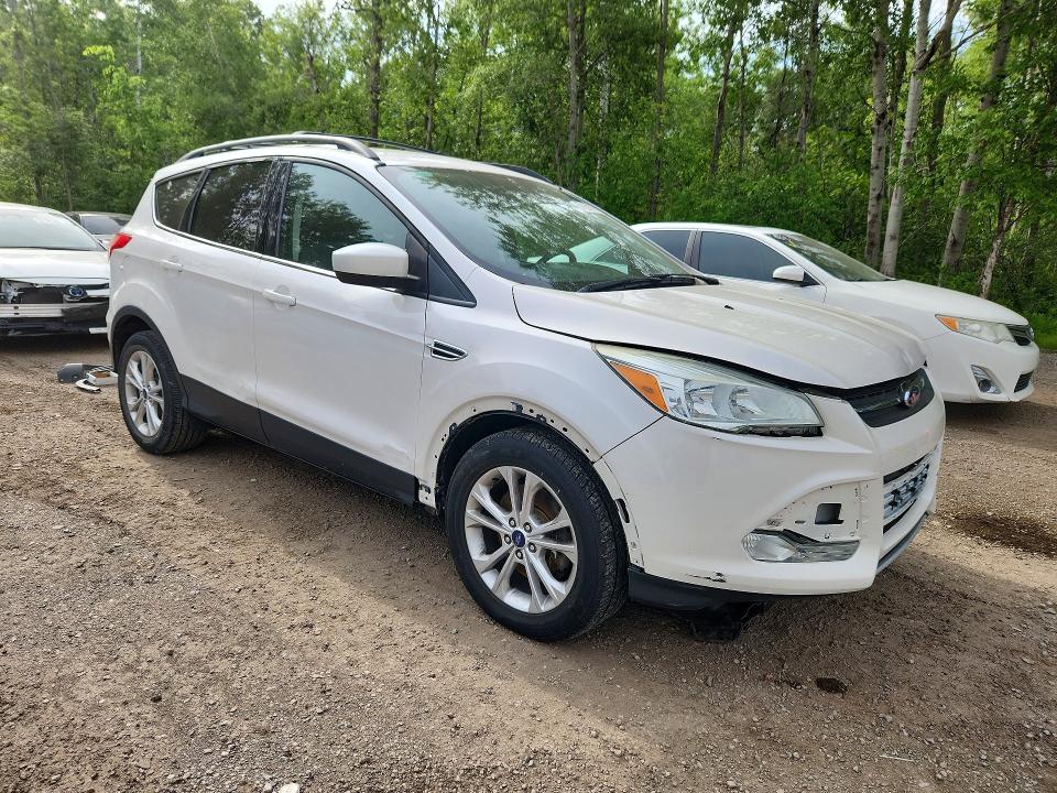 57925686 :رقم المزاد ، 1FMCU9GX8GUB76897 vin ، 2016 Ford Escape مزاد بيع