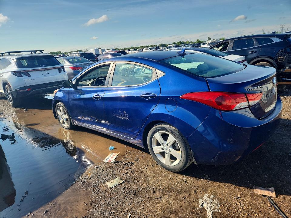 57443996 :رقم المزاد ، KMHDH4AE4DU561243 vin ، 2013 Hyundai Elantra مزاد بيع