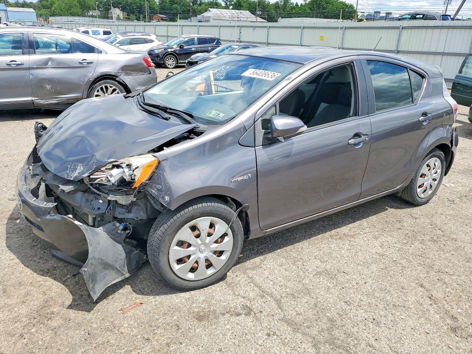2013 Toyota Prius C მანქანა იყიდება აუქციონზე, vin: JTDKDTB35D1043092, აუქციონის ნომერი: 56408636