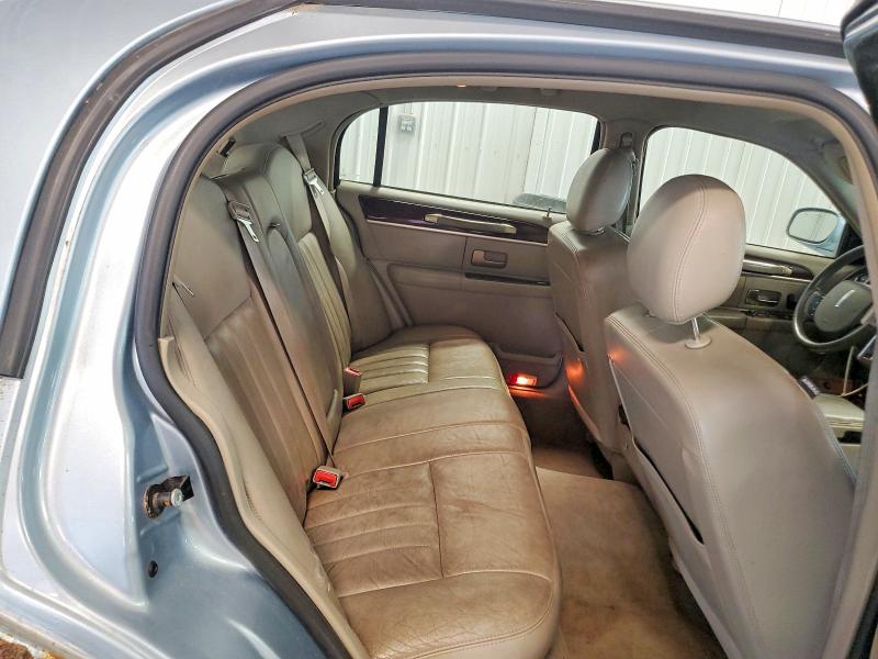 56740106 :رقم المزاد ، 1LNHM81V67Y625042 vin ، 2007 Linc Continental مزاد بيع