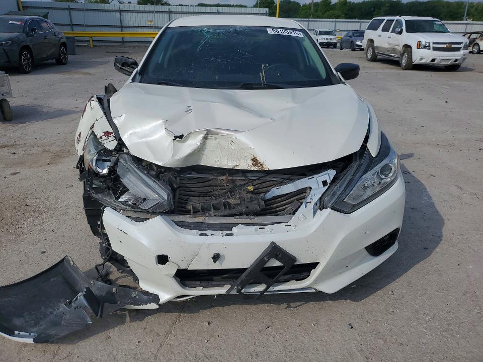 2018 Nissan Altima მანქანა იყიდება აუქციონზე, vin: 1N4AL3AP0JC269565, აუქციონის ნომერი: 56103916