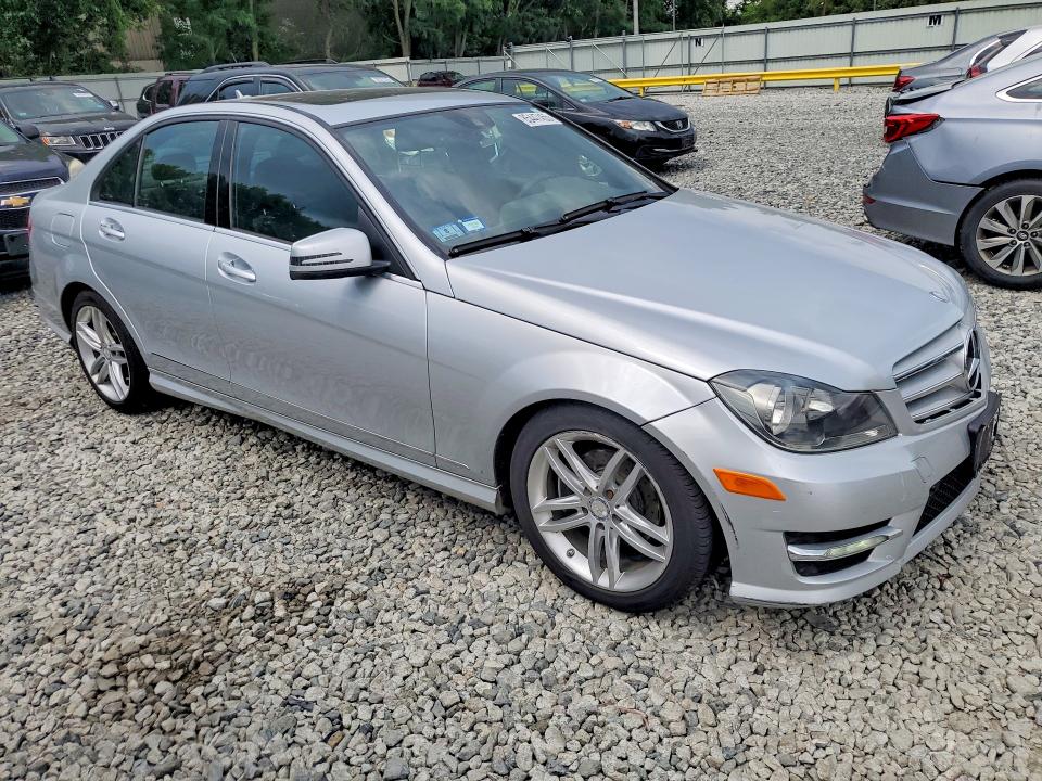 Продажа на аукционе авто 2012 Mercedes-benz C, vin: WDDGF8BB7CR239996, номер лота: 85447455