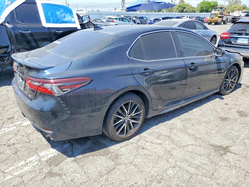 Продажа на аукционе авто 2021 Toyota Camry, vin: 4T1T11AK3MU568463, номер лота: 58100936