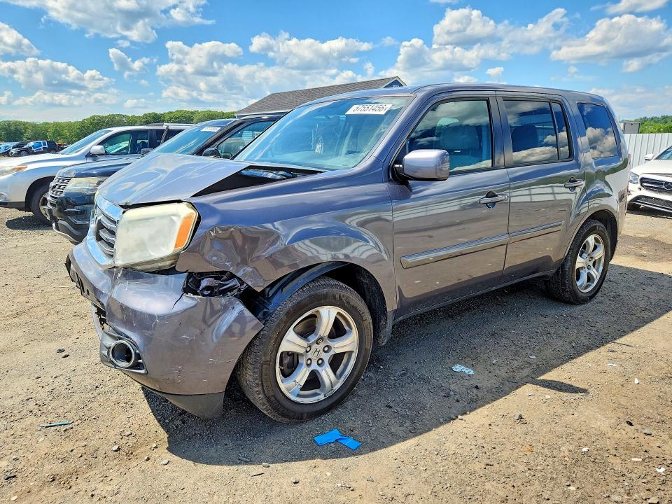57551456 :رقم المزاد ، 5FNYF4H4XFB026387 vin ، 2015 Honda Pilot مزاد بيع