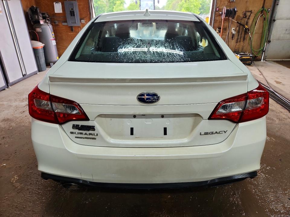57332896 :رقم المزاد ، 4S3BNAR61J3029904 vin ، 2018 Subaru Legacy مزاد بيع