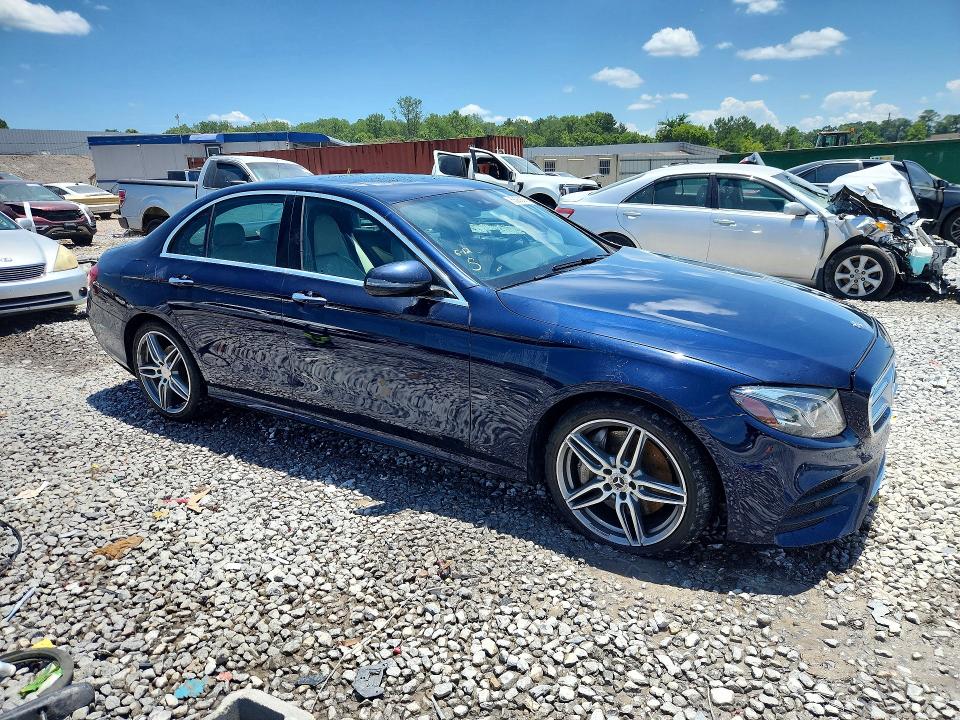 56262276 :رقم المزاد ، WDDZF4JB0KA562142 vin ، 2019 Mercedes-benz E مزاد بيع