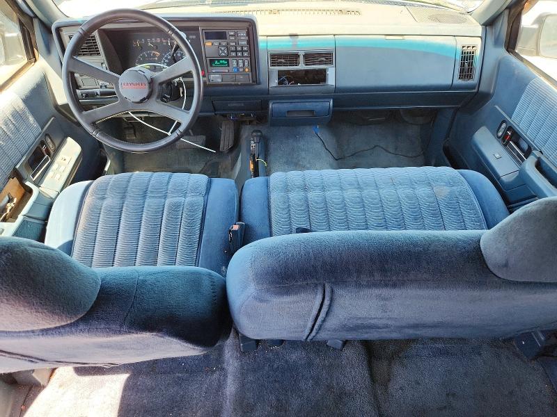 1994 Chevrolet Suburban მანქანა იყიდება აუქციონზე, vin: 1GNFK16K2RJ418643, აუქციონის ნომერი: 55472086