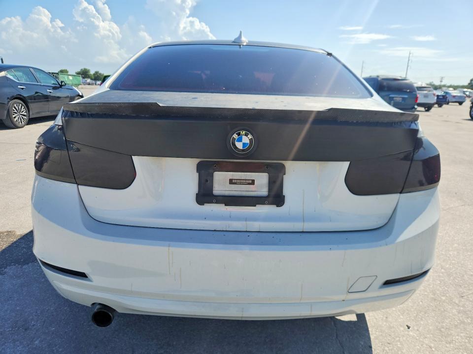 58703496 :رقم المزاد ، WBA3B1C55FP830975 vin ، 2015 Bmw 320 مزاد بيع