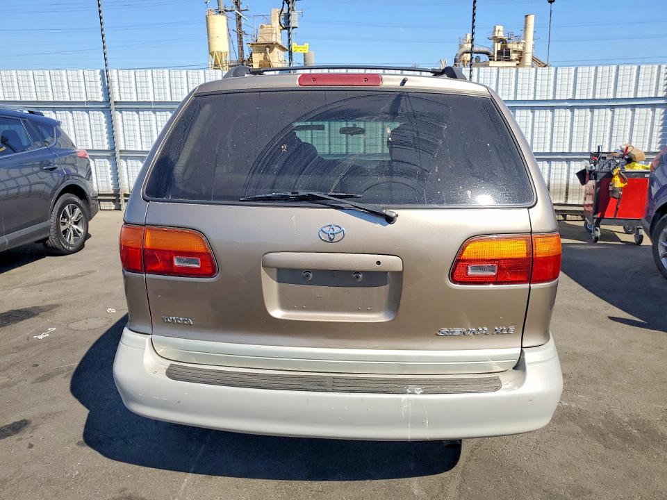 Aukcja sprzedaży 1999 Toyota Sienna, vin: 4T3ZF13C9XU112285, numer aukcji: 57421296