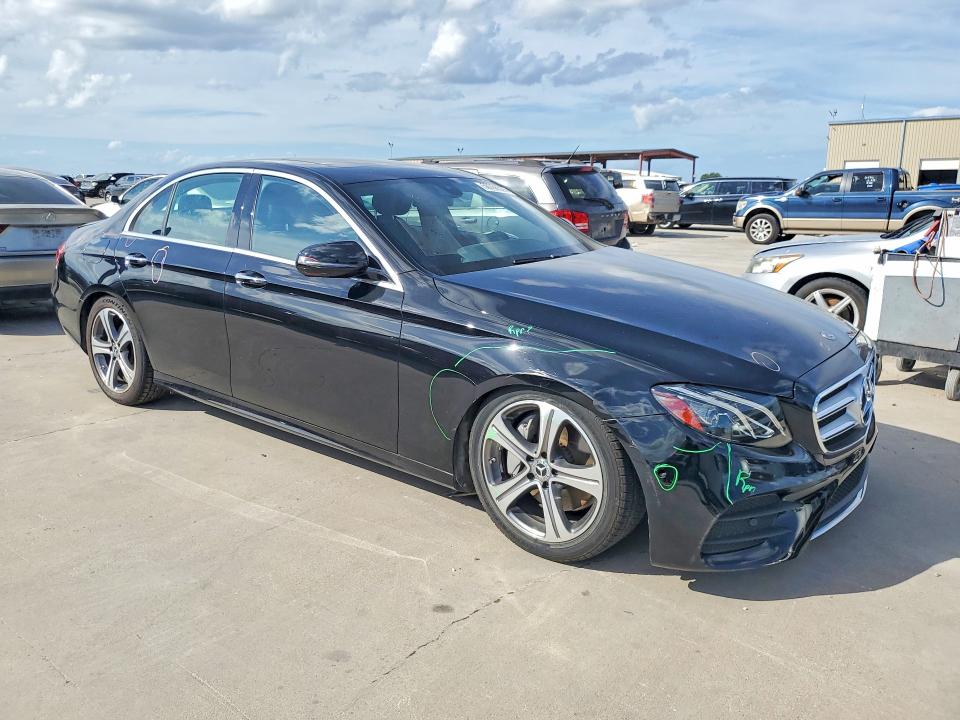 2017 Mercedes-benz E მანქანა იყიდება აუქციონზე, vin: WDDZF4JB9HA261362, აუქციონის ნომერი: 56766526
