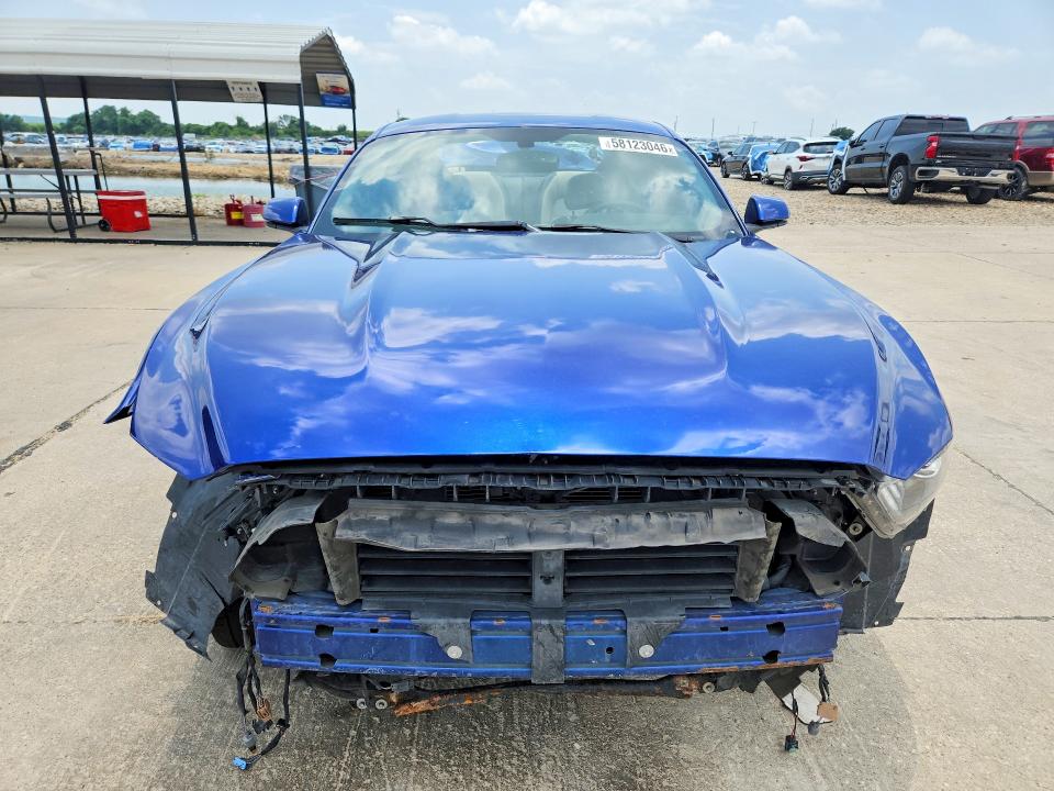 58123046 :رقم المزاد ، 1FA6P8TH4F5403499 vin ، 2015 Ford Mustang مزاد بيع