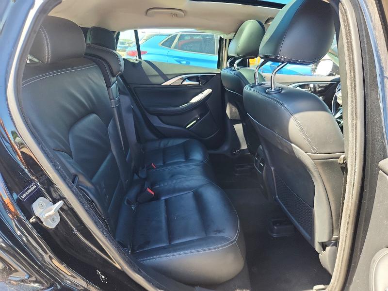 56982816 :رقم المزاد ، SJKCH5CR9HA026404 vin ، 2017 Infiniti Qx30 مزاد بيع