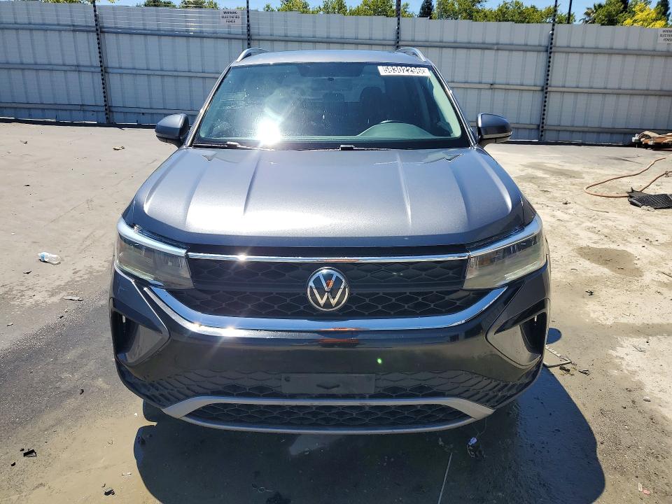 Продажа на аукционе авто 2022 Volkswagen Taos, vin: 3VVTX7B26NM023529, номер лота: 58302296