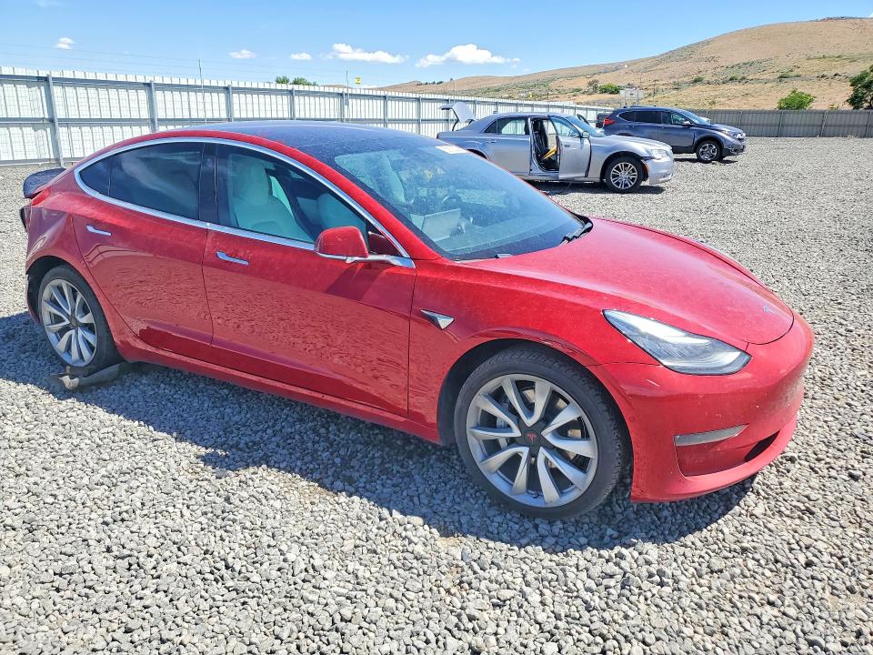 59132236 :رقم المزاد ، 5YJ3E1EB7KF192648 vin ، 2019 Tesla Model 3 مزاد بيع