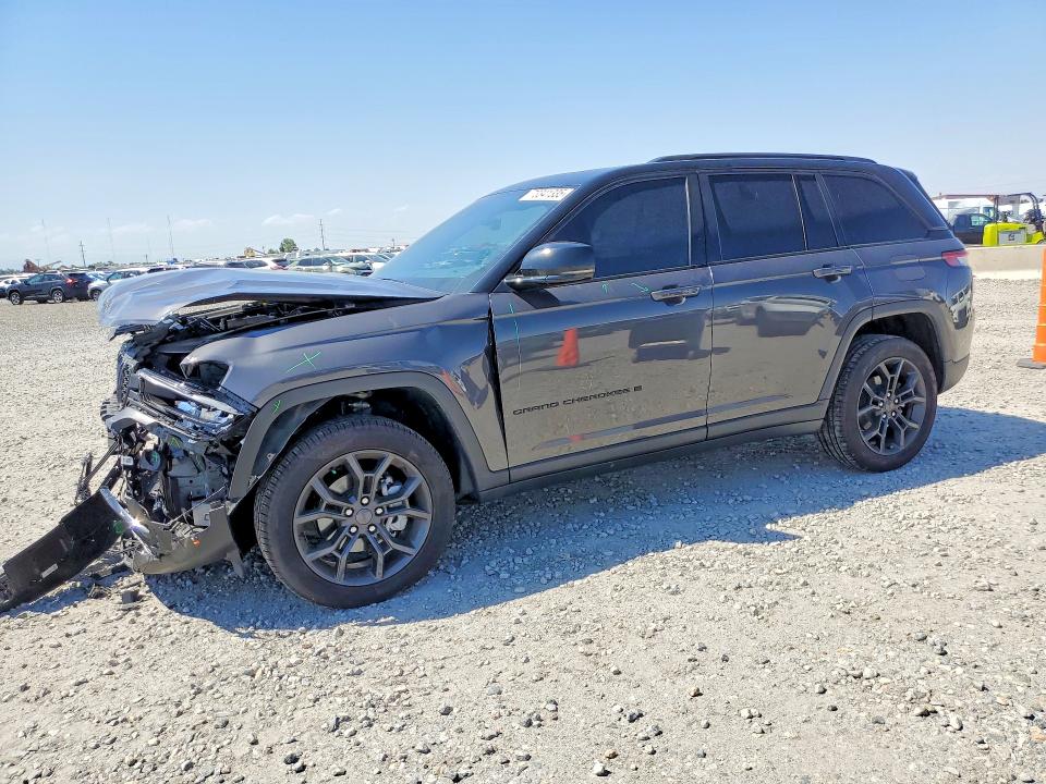 Продаж на аукціоні авто 2025 Jeep Grand Cherokee, vin: 1C4RJHBGXS8790831, номер лоту: 73341335