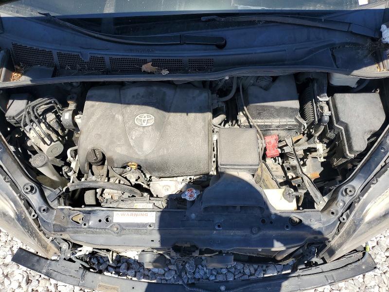 56641236 :رقم المزاد ، 5TDXZ3DC4HS822870 vin ، 2017 Toyota Sienna مزاد بيع