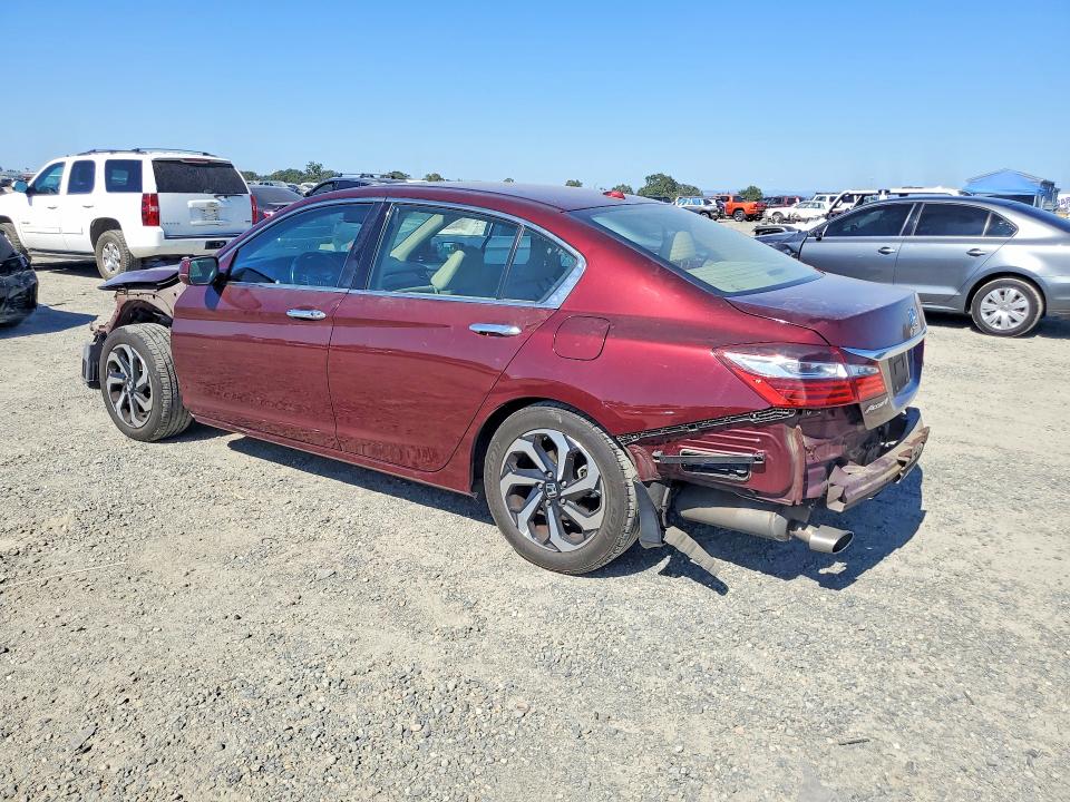 Auction sale of the 2017 Honda Accord, vin: 1HGCR3F82HA004043, lot number: 58607676