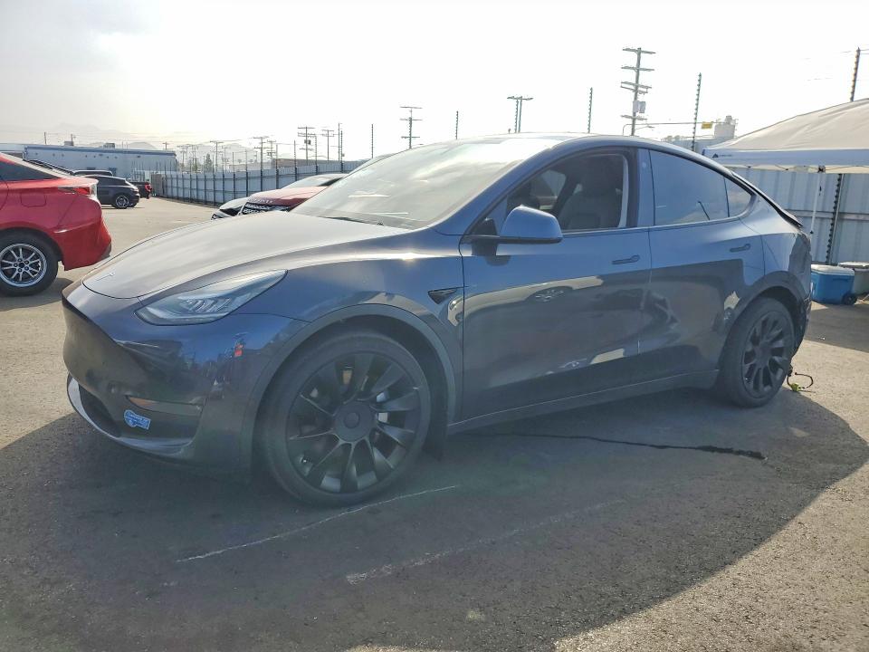 Продажа на аукционе авто 2021 Tesla Model Y, vin: 5YJYGDEE6MF094550, номер лота: 57915266