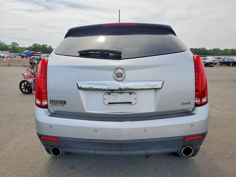 58033136 :رقم المزاد ، 3GYFNBE30GS509500 vin ، 2016 Cadillac Srx مزاد بيع