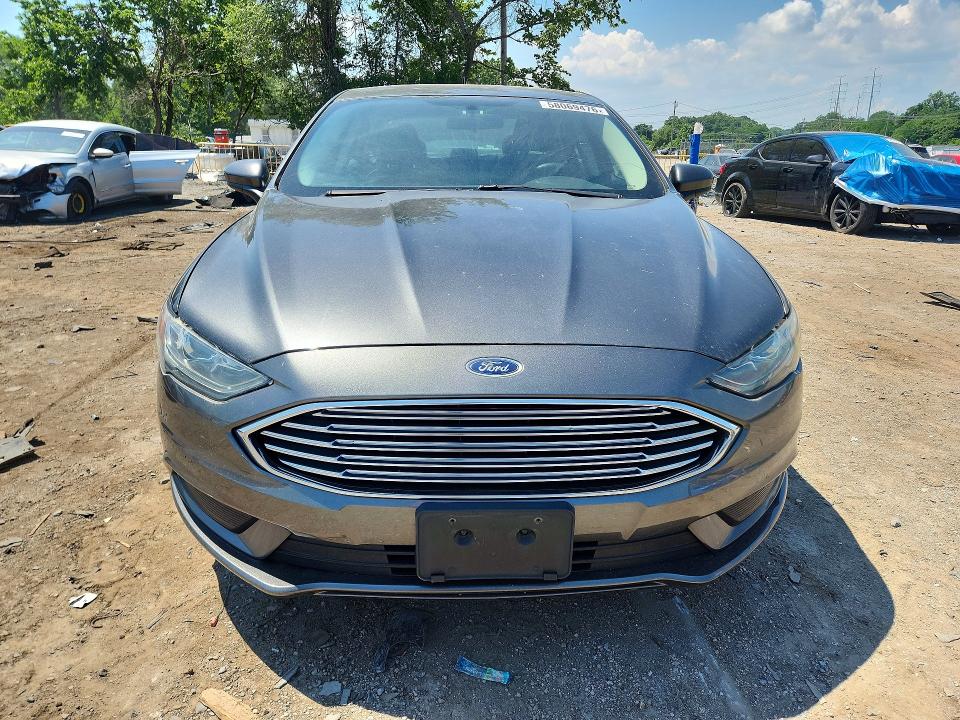 58069476 :رقم المزاد ، 3FA6P0HD4HR189301 vin ، 2017 Ford Fusion مزاد بيع