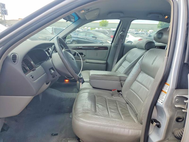 Aukcja sprzedaży 2000 Lincoln Town Car, vin: 1LNHM81W8YY770044, numer aukcji: 59052036