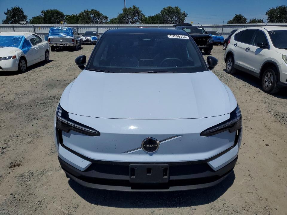 2025 Volvo Ex30 მანქანა იყიდება აუქციონზე, vin: YV4EK3ZL0SS156588, აუქციონის ნომერი: 57598216