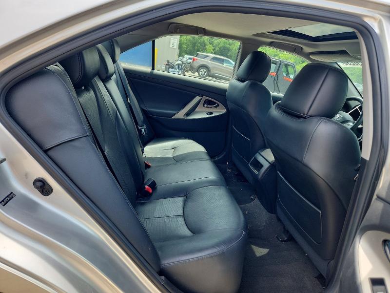 2010 Toyota Camry მანქანა იყიდება აუქციონზე, vin: 4T1BK3EKXAU111398, აუქციონის ნომერი: 57050236