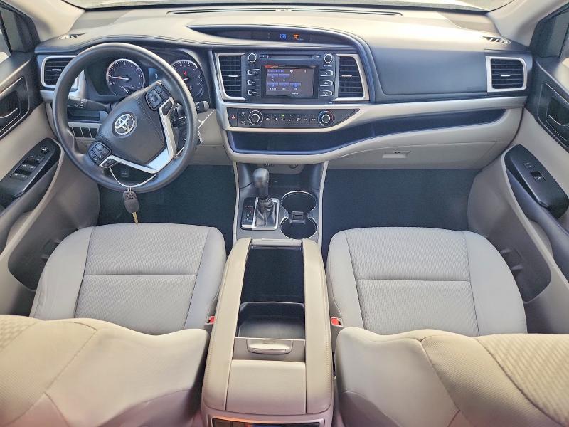 2015 Toyota Highlander მანქანა იყიდება აუქციონზე, vin: 5TDZKRFH8FS114241, აუქციონის ნომერი: 55451896