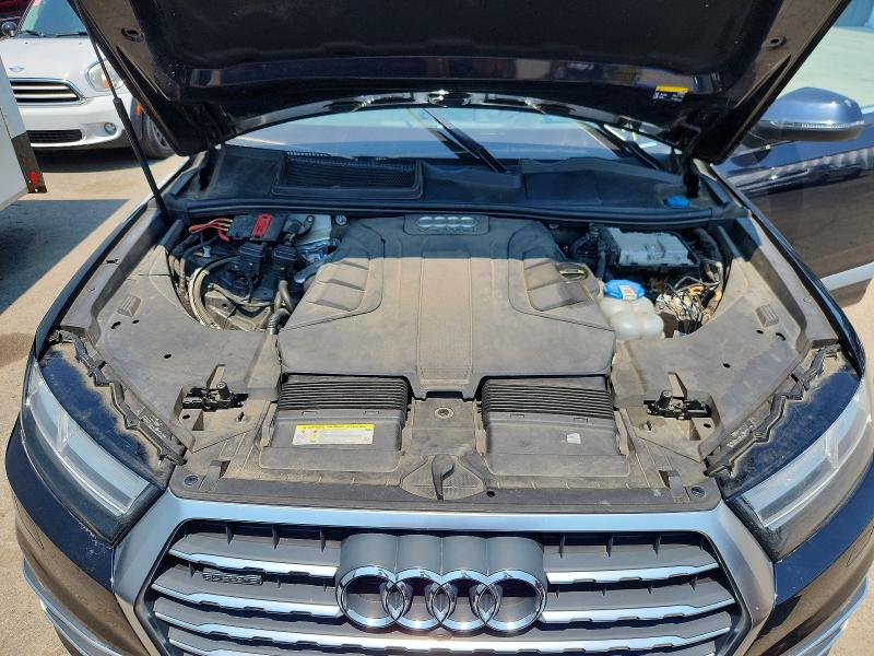 58945706 :رقم المزاد ، WA1VAAF7XHD036659 vin ، 2017 Audi Q7 مزاد بيع
