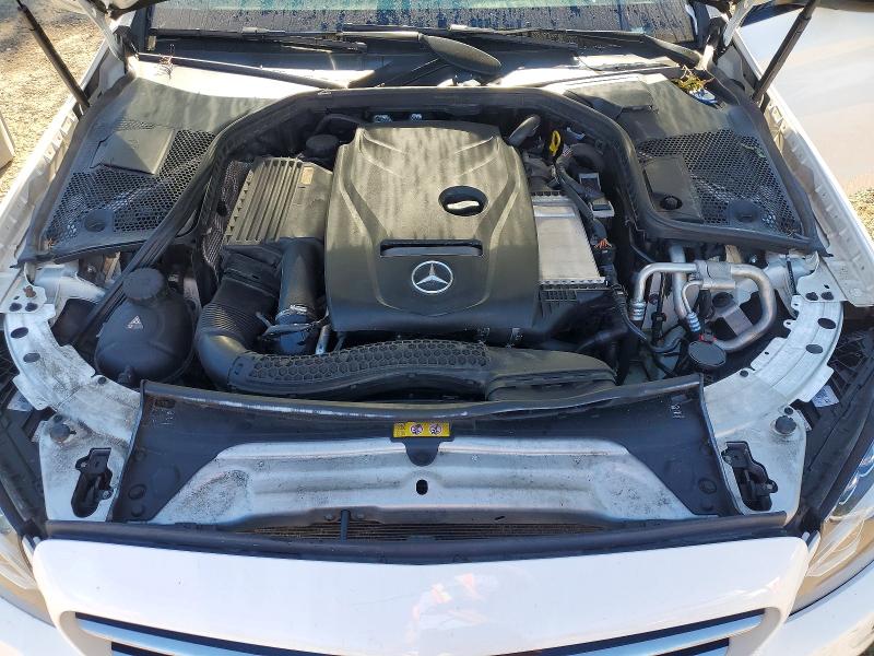 58442636 :رقم المزاد ، 55SWF4KB5HU185026 vin ، 2017 Mercedes-benz C مزاد بيع